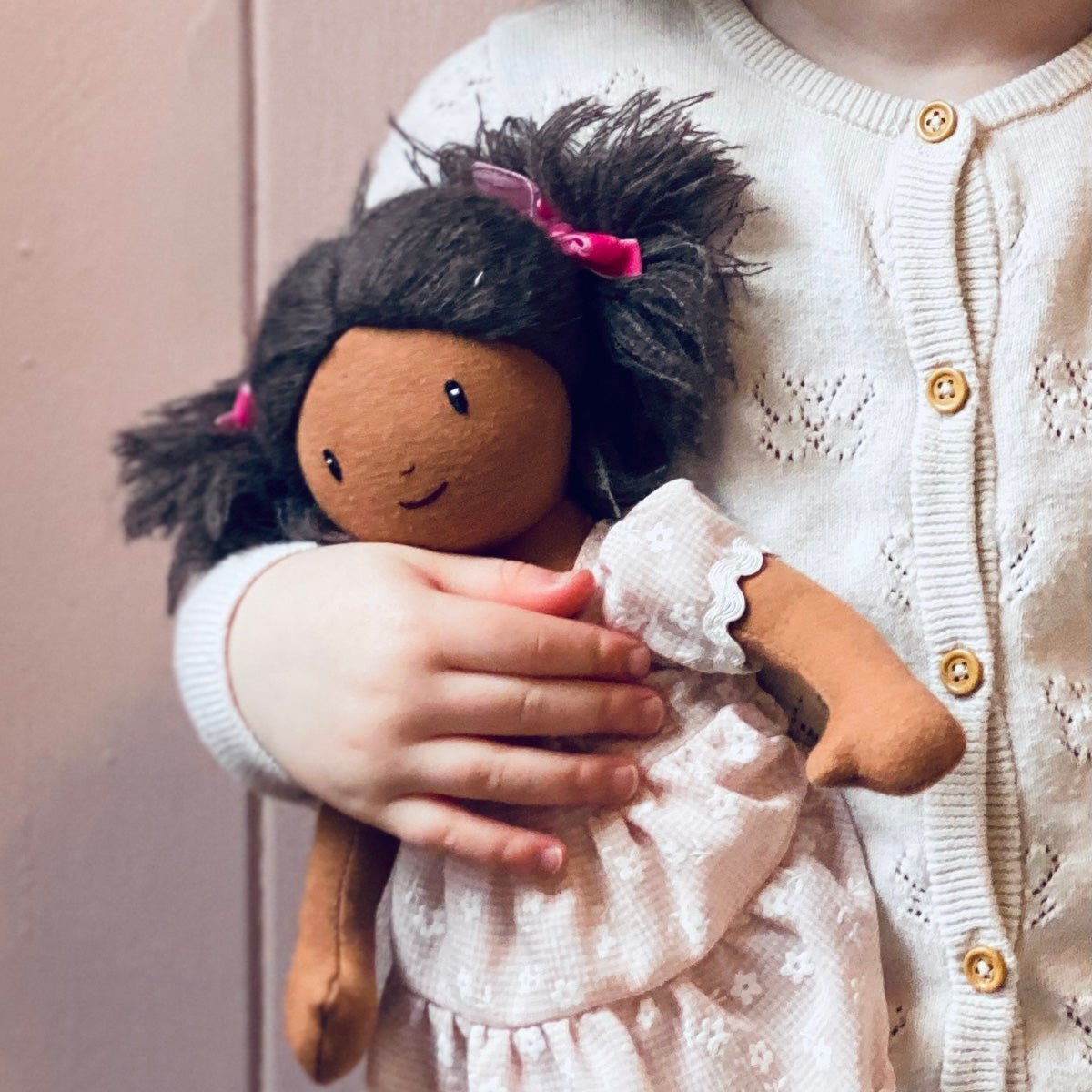 Rag Doll Friend, Mia