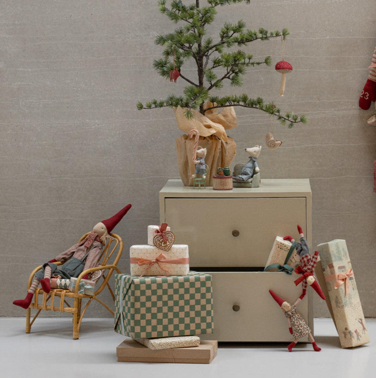 Maileg Wrapping Paper, Red Cherry, 11 yards