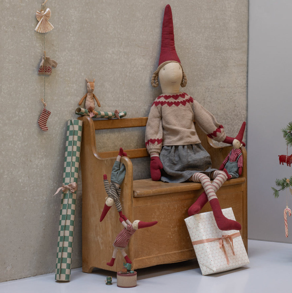 Maileg Wrapping Paper, Red Cherry, 11 yards