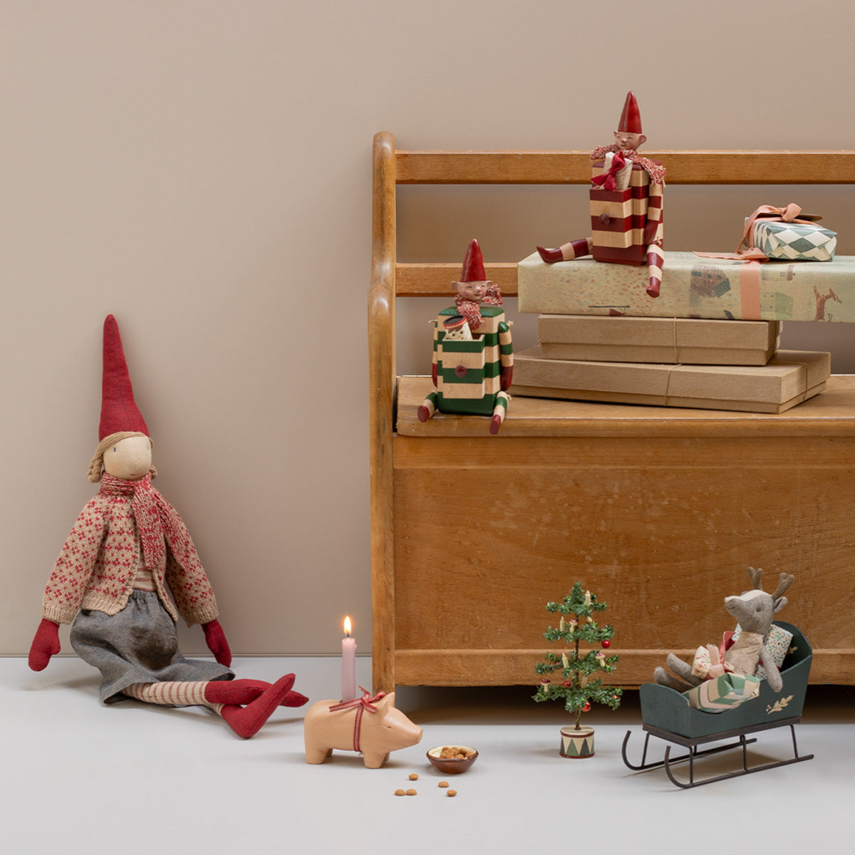 Maileg Elf with drawer