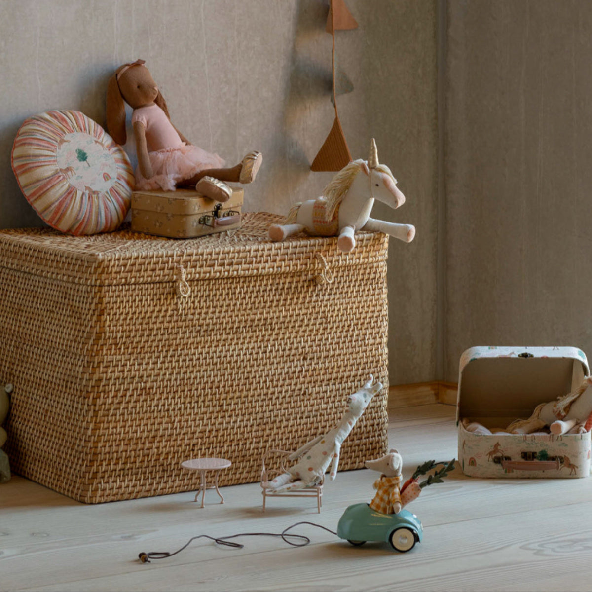 Maileg Small Round Cushion, Unicorn