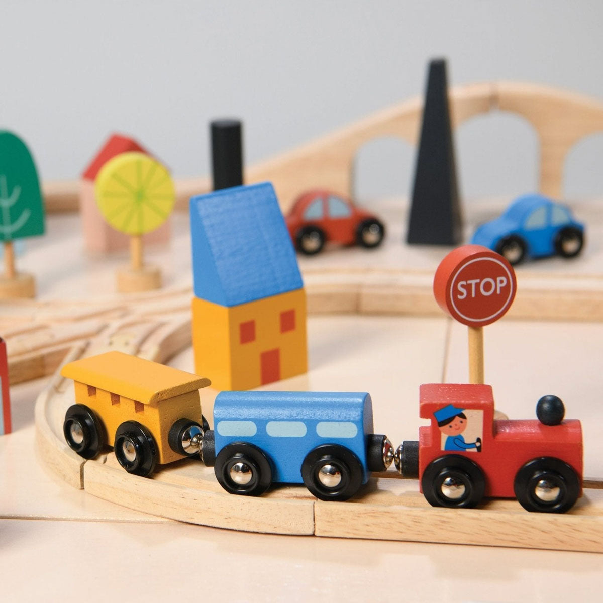 Town Wooden Tain Set