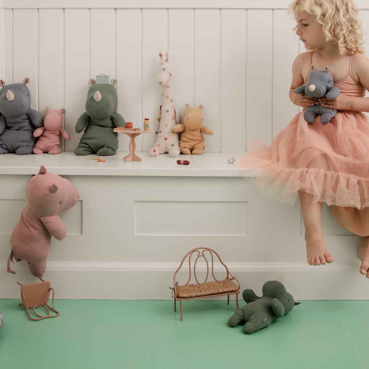 Maileg Vintage Chair, Miniature, Dark Powder