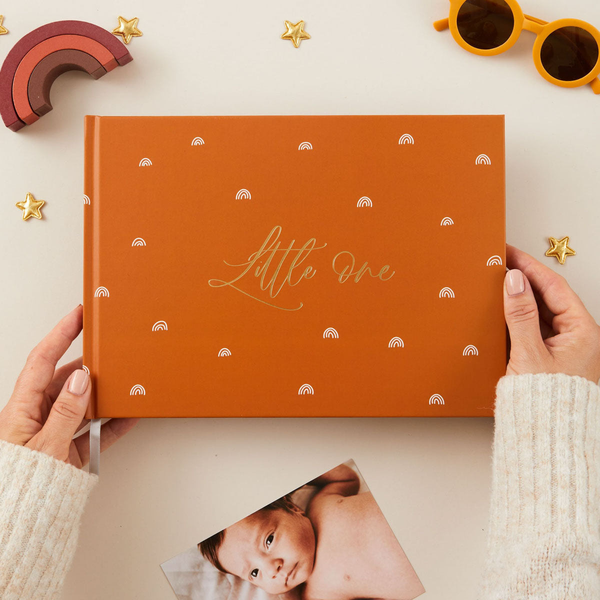 Baby memory book, Rainbows