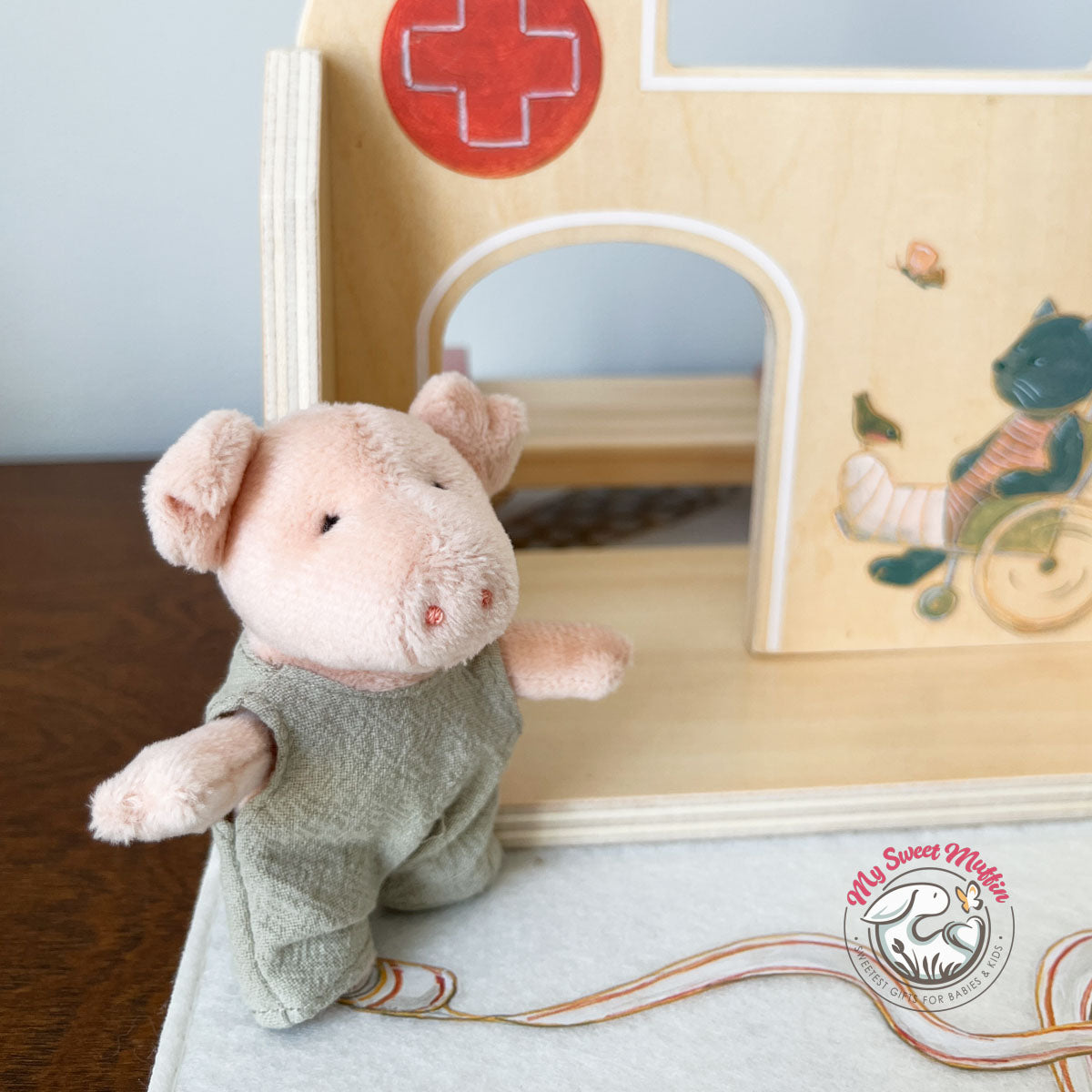 Little House of Doctor Bart the Pig