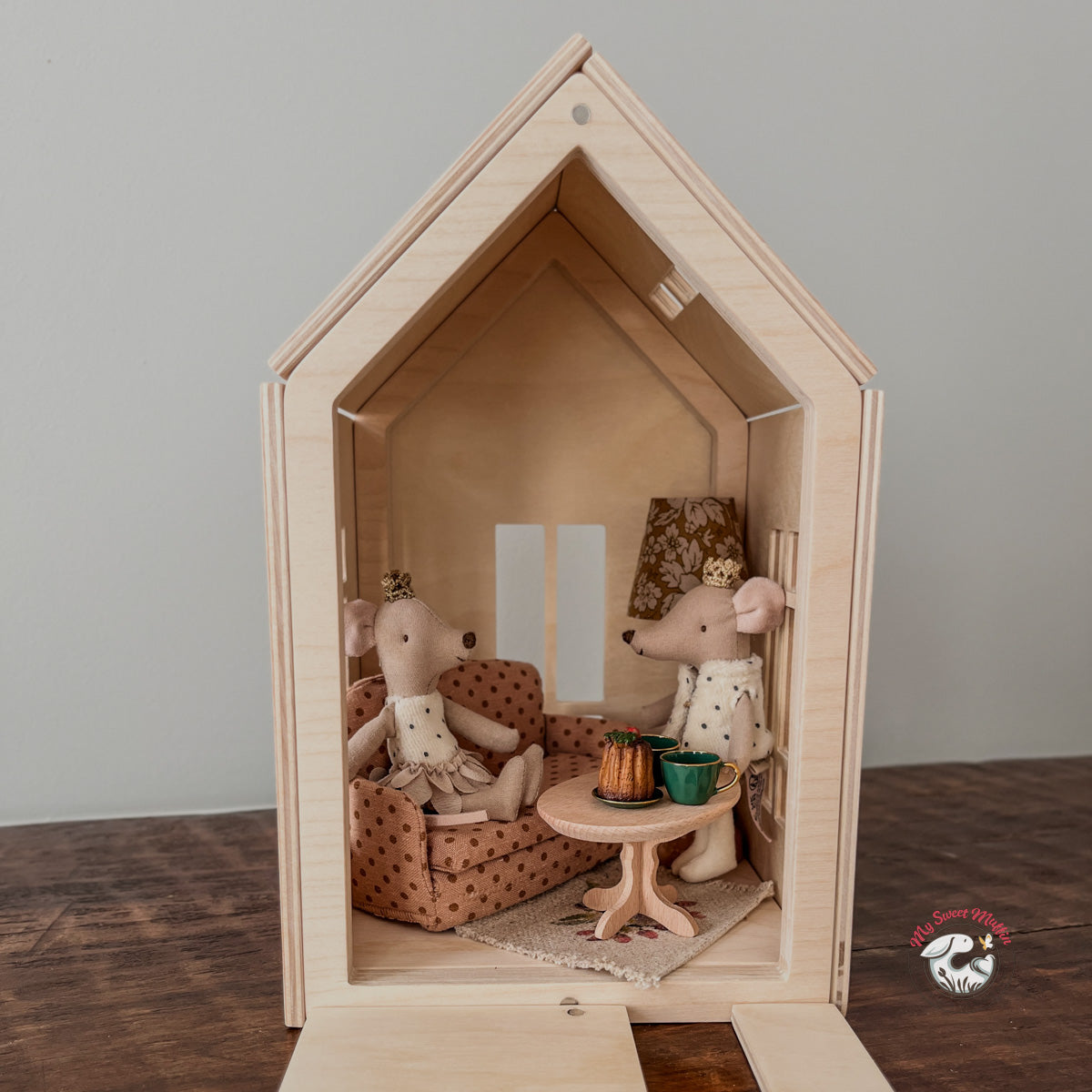 Babai Magnetic Wooden Doll House, Folk Story, Large