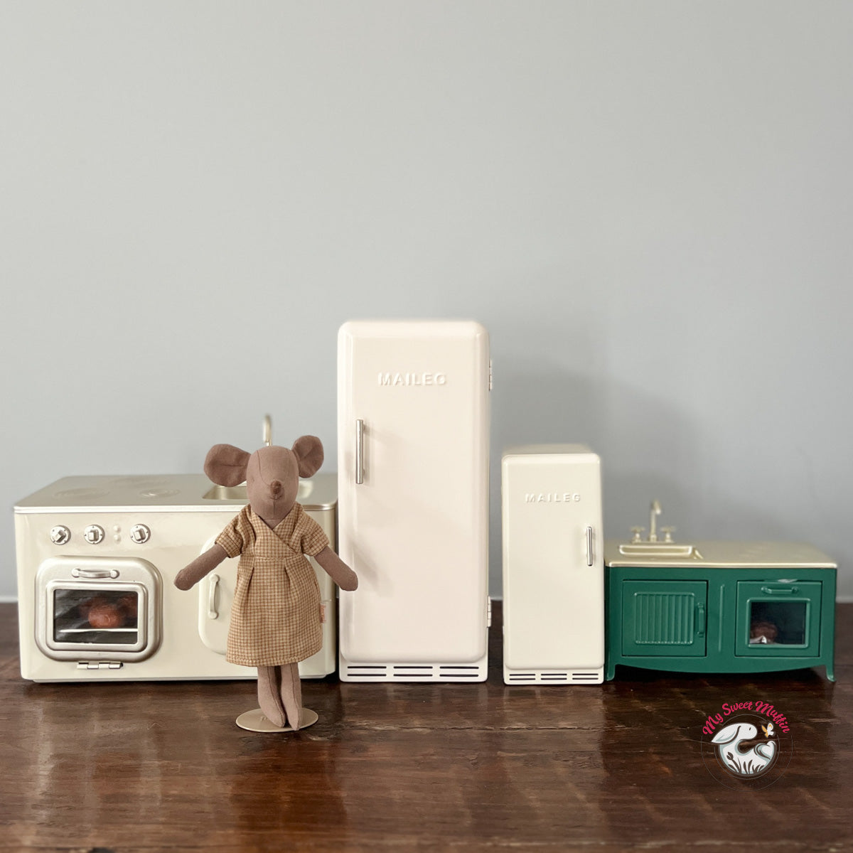 Maileg Miniature Doll House Metal Kitchen