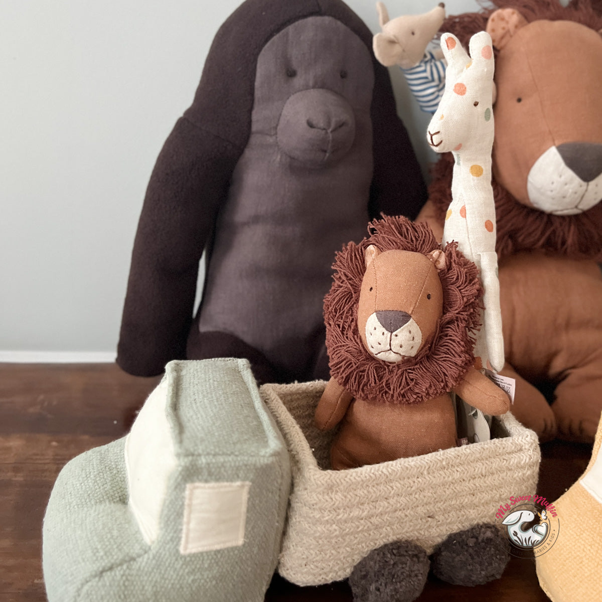 Set of Mini Play Basket Truck