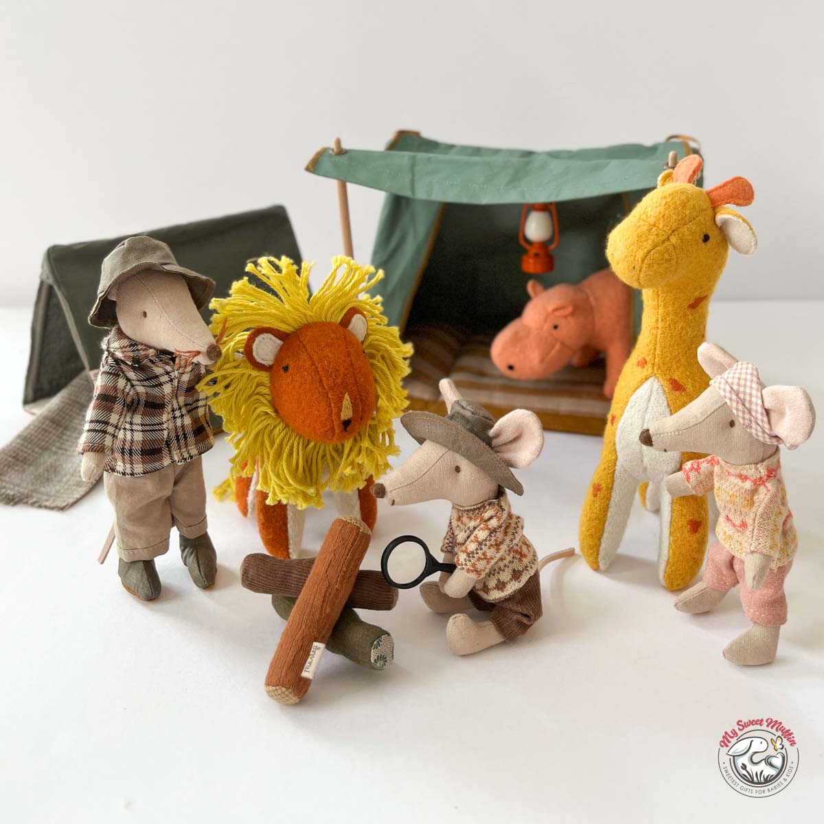 Maileg Wildlife Guide Mouse