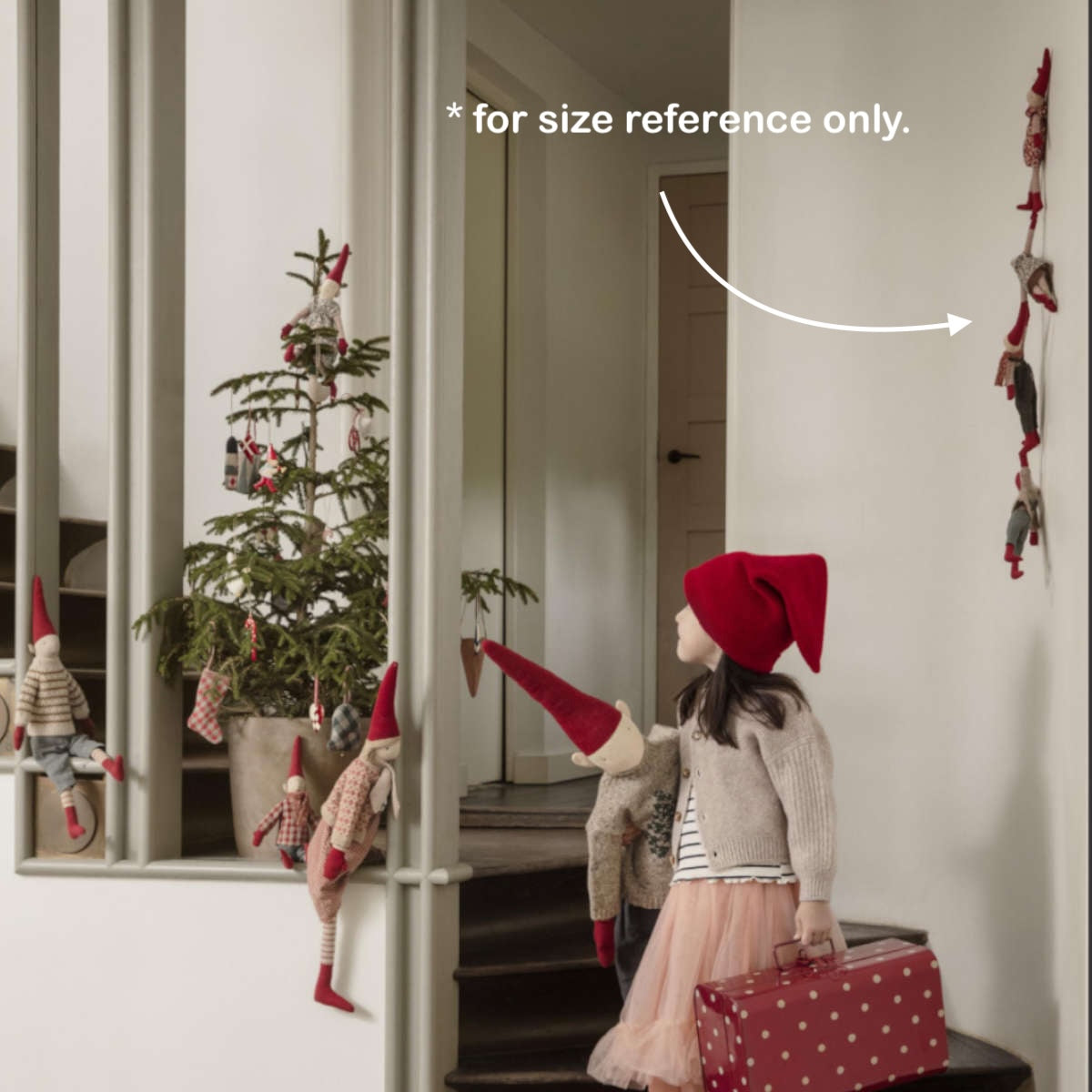 Maileg Climbing Pixy with Magnetic Hands, Size 1