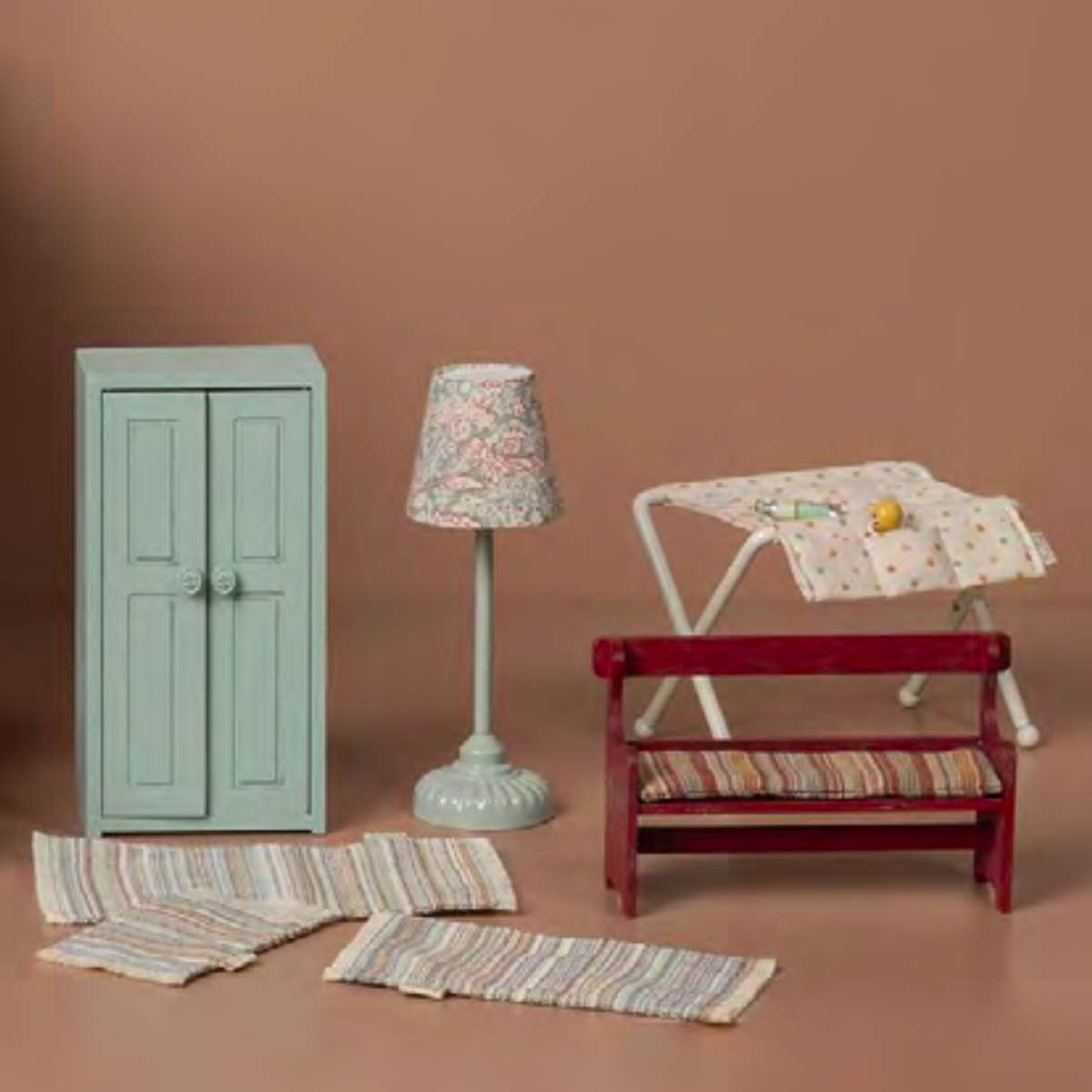 Maileg Dollhouse Changing Table for Baby Mouse, Off White