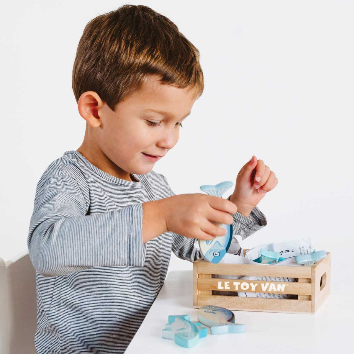 Wooden Play Food Crate, Fishes