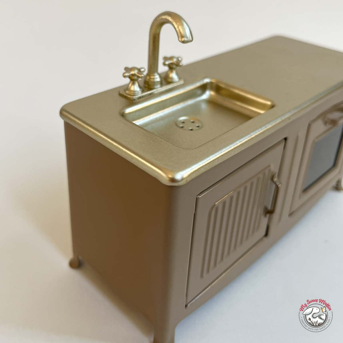 Maileg Mouse size Dollhouse Kitchen, Light Brown