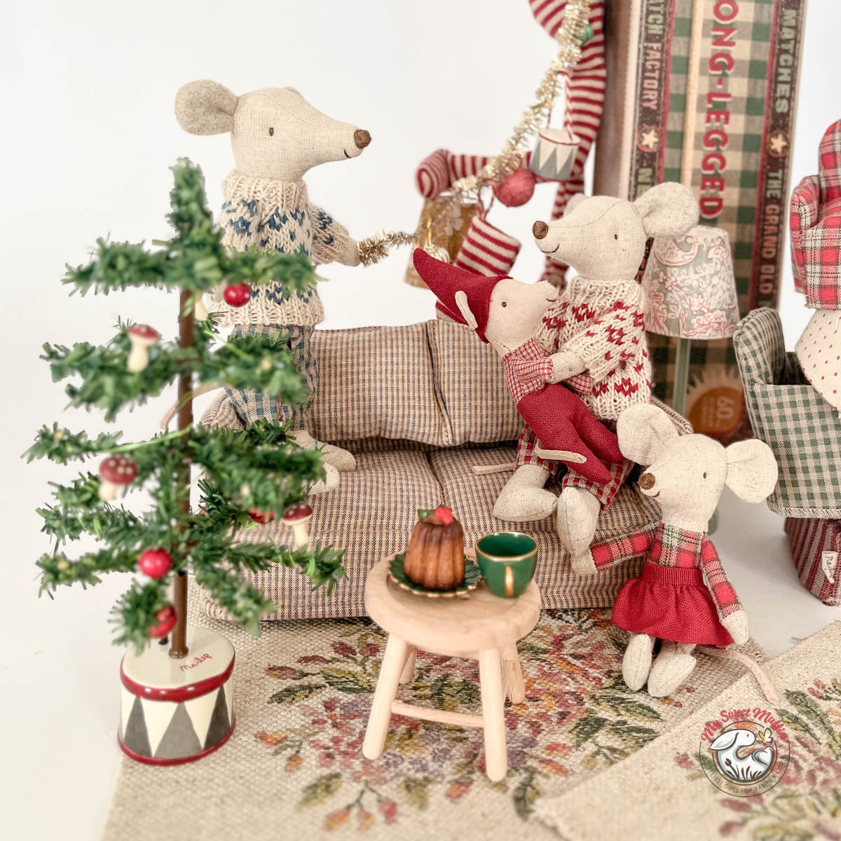 Maileg Winter Ski Mouse with a FREE Suitcase, Mom