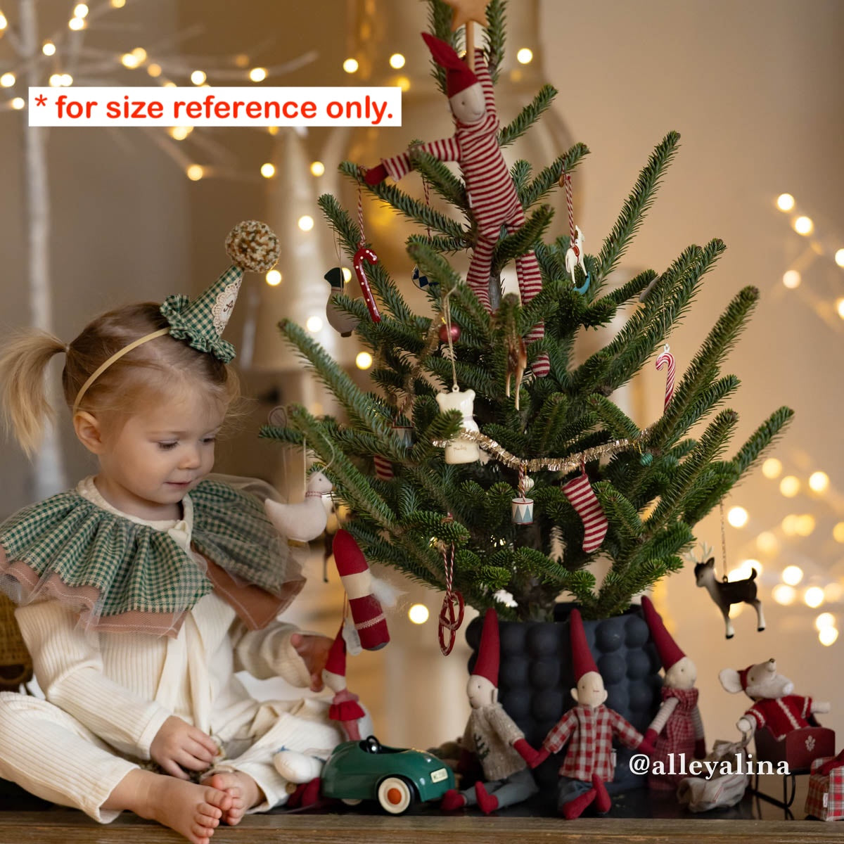 Maileg Climbing Pixy with Magnetic Hands, Size 1