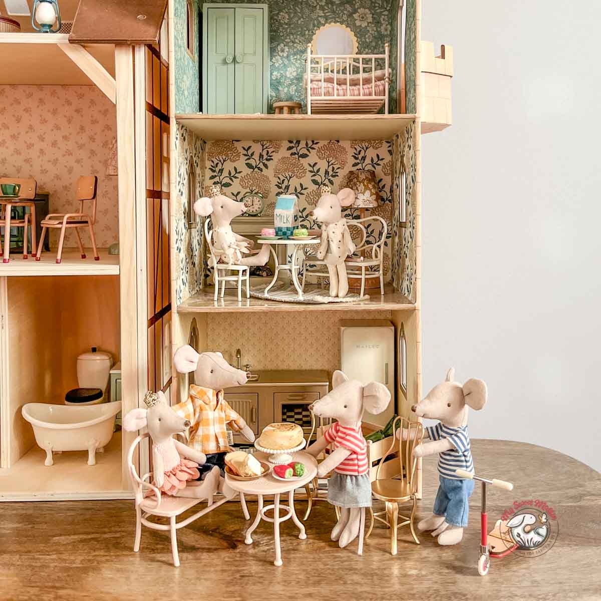 Maileg Royal Twin Little Sister and Brother Mouse in Box, 2025