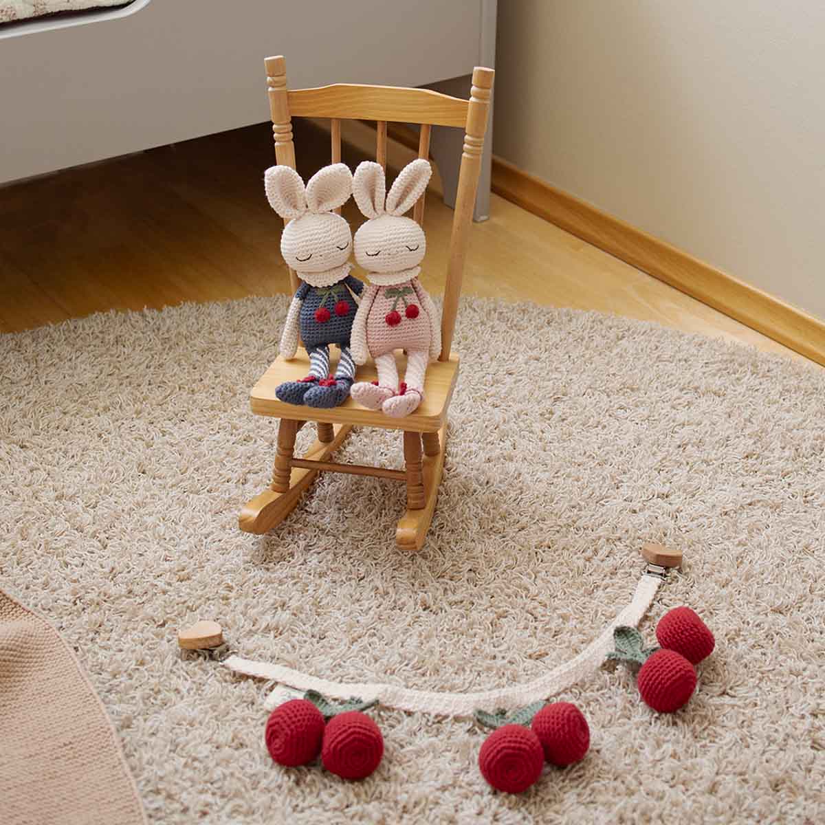 Patti Oslo Organic Cherry Pram Chain with Bell