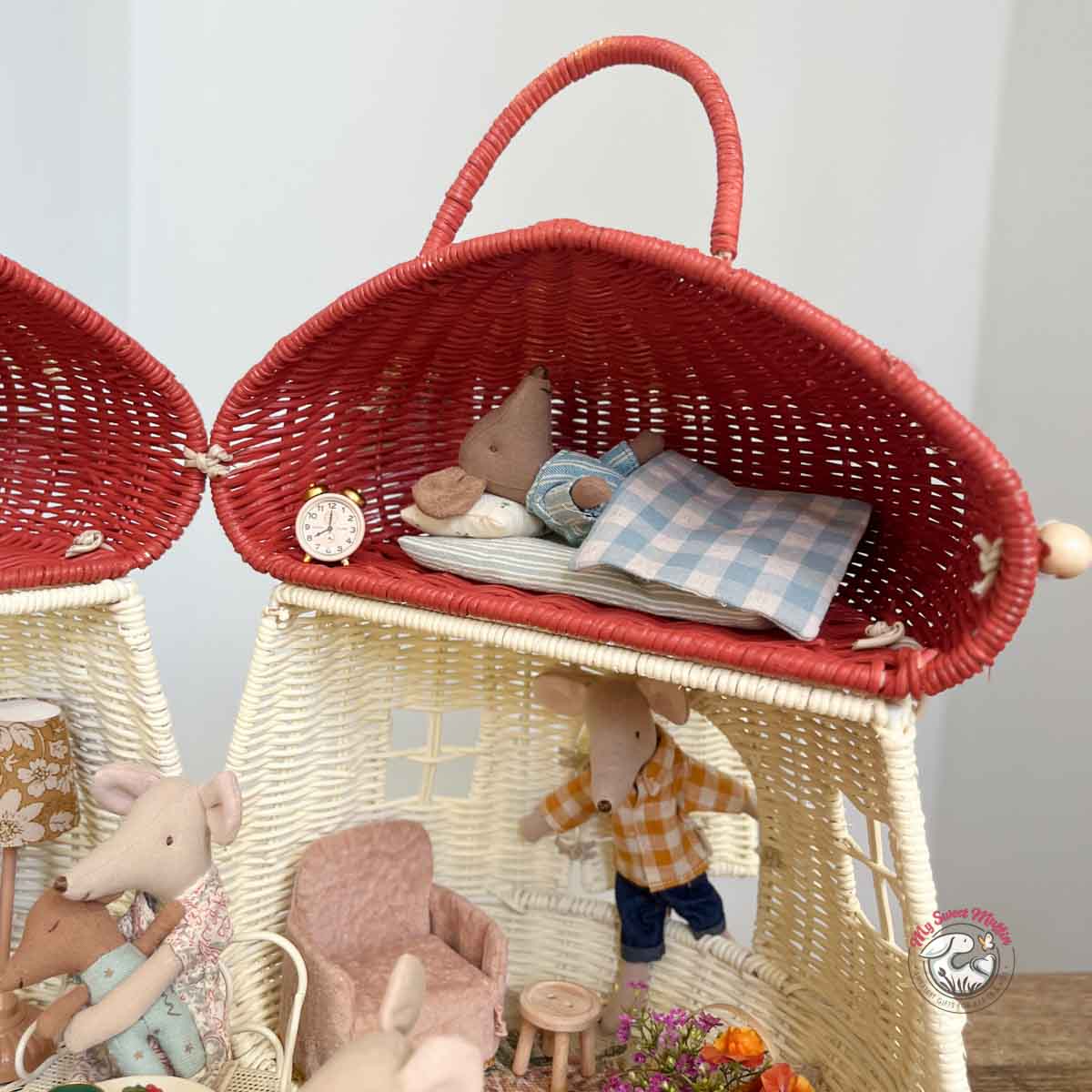 Olli Ella Mushroom Dollhouse, Red