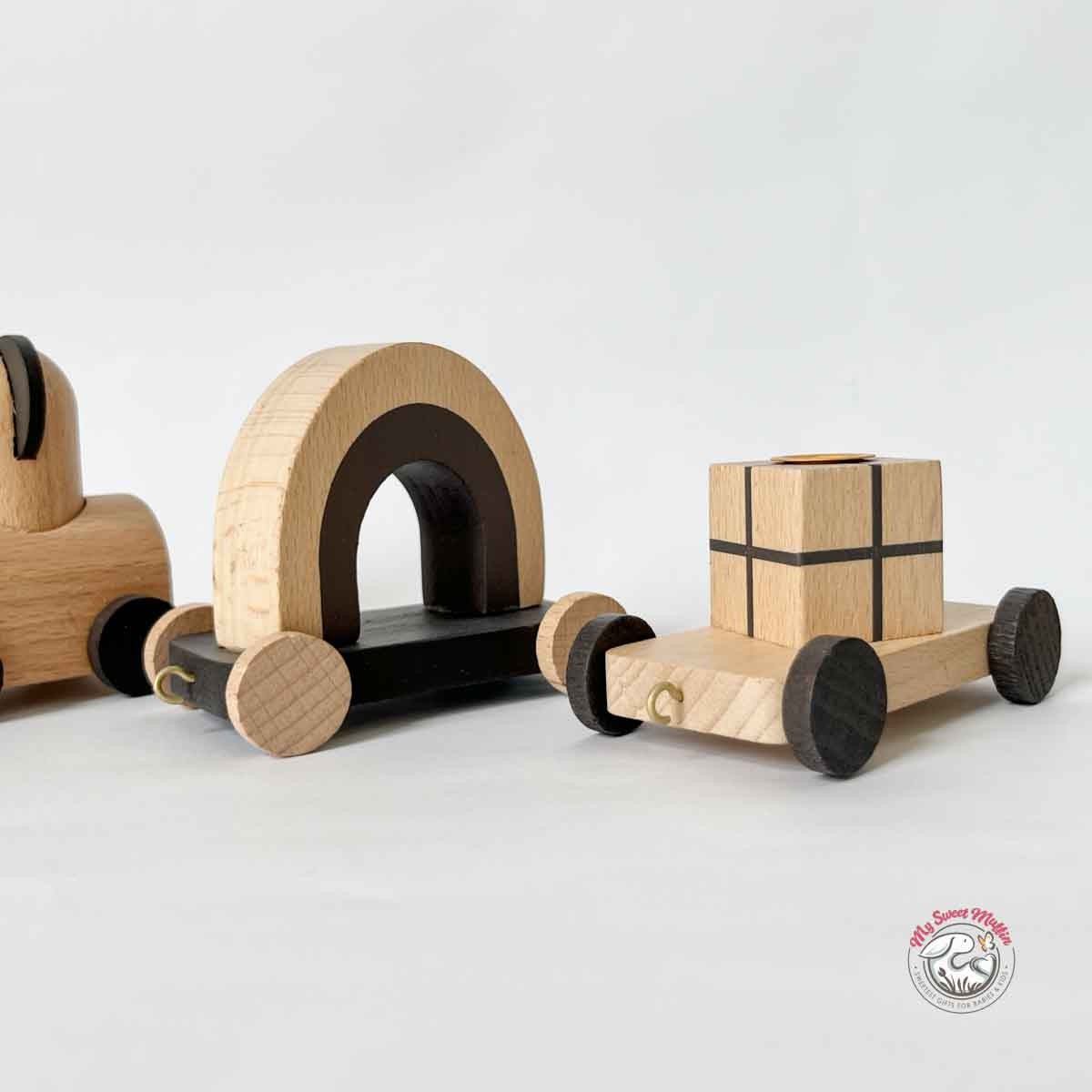 OYOY Otti Birthday Train