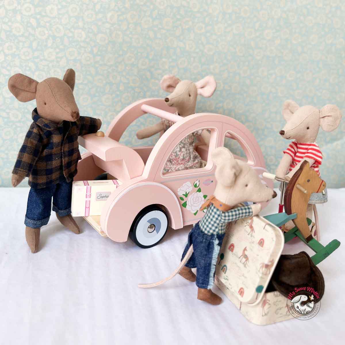 Le Toy Van Sophie's Dollhouse Car