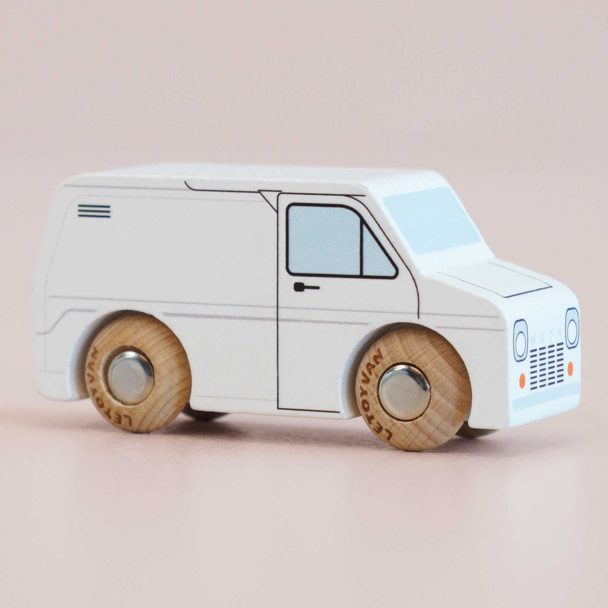 Wooden Matchbox Car, No. 32 GT175 Frank