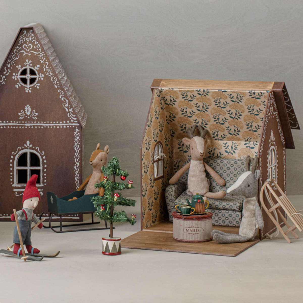 Maileg Christmas Tea Party Set