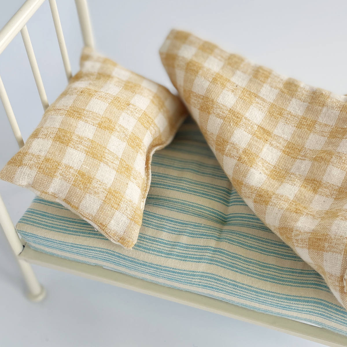 Maileg Vintage Bed for Teddy Junior