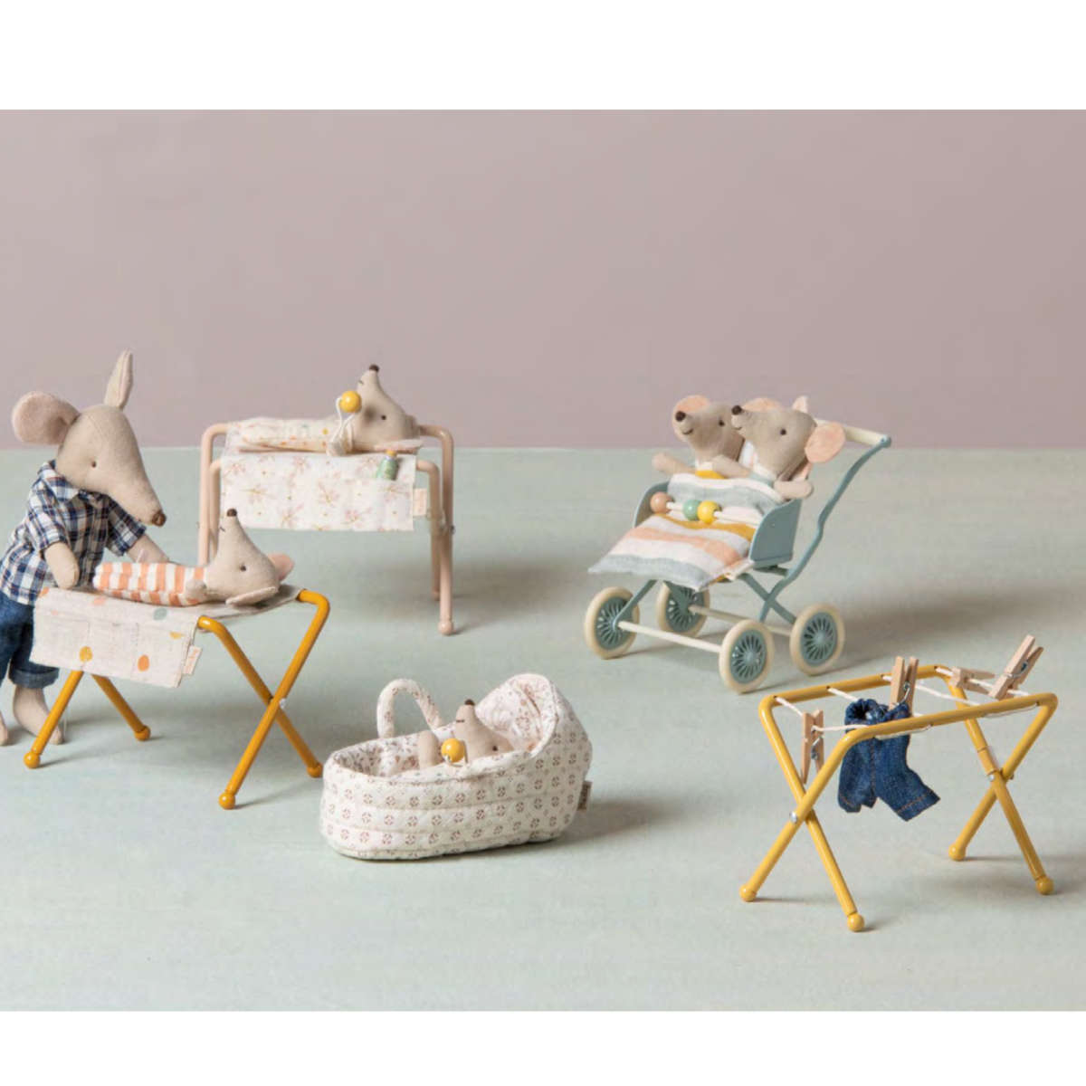 Maileg Stroller for Baby Mice, Rose