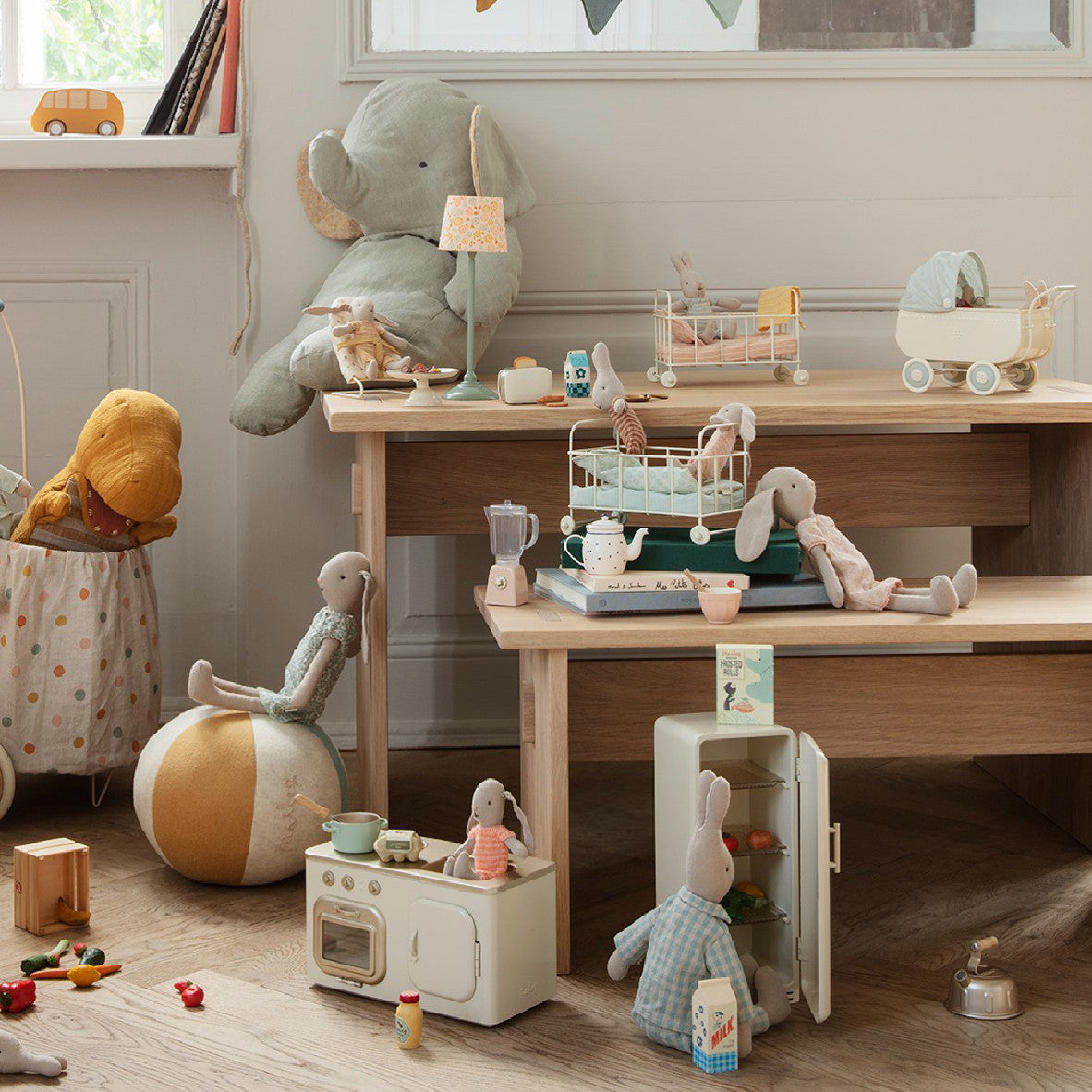 Maileg Miniature Doll House Metal Kitchen