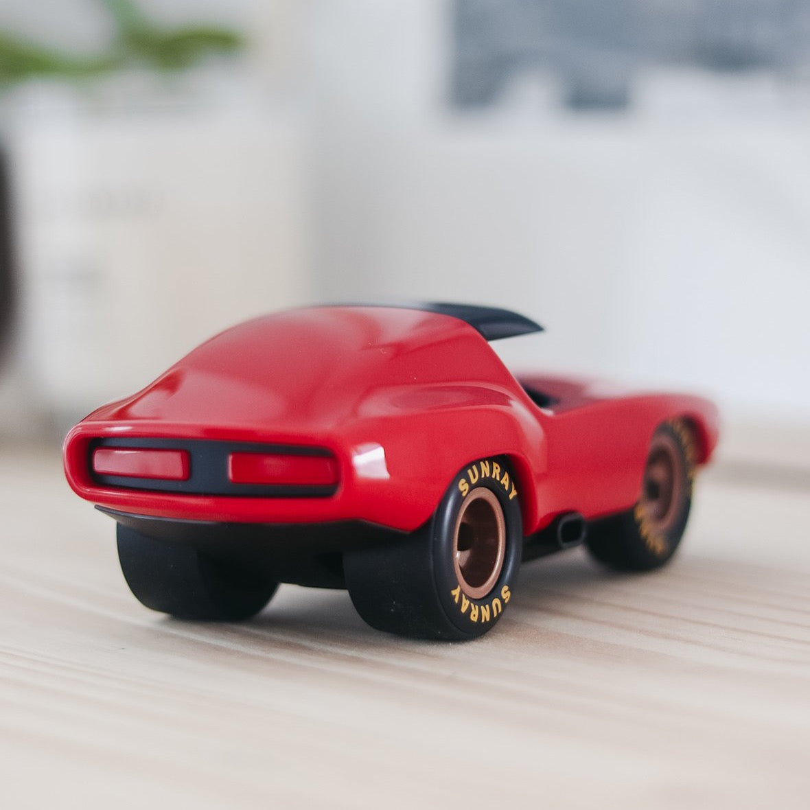 Playforever Leadbelly Vincent, Red