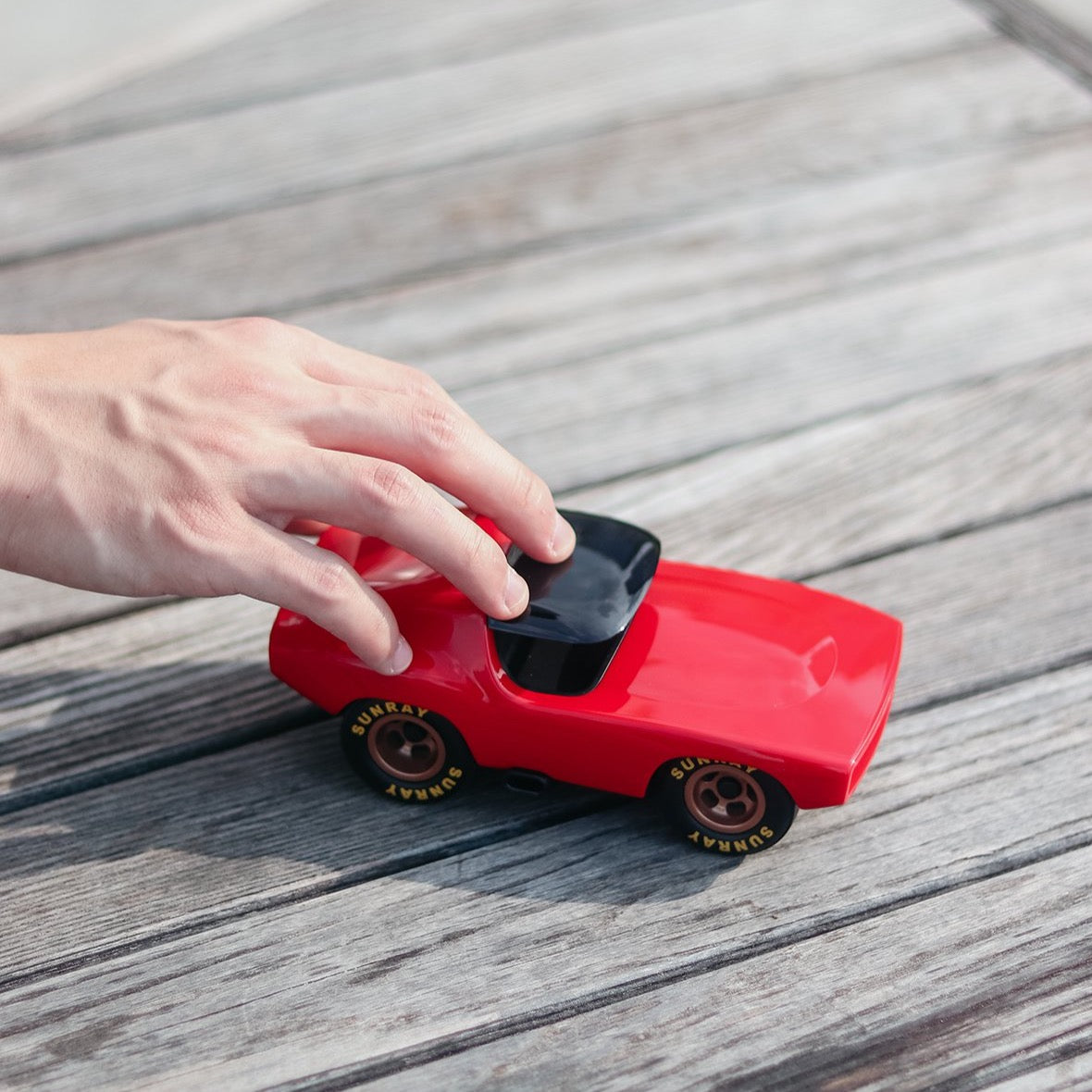 Playforever Leadbelly Vincent, Red