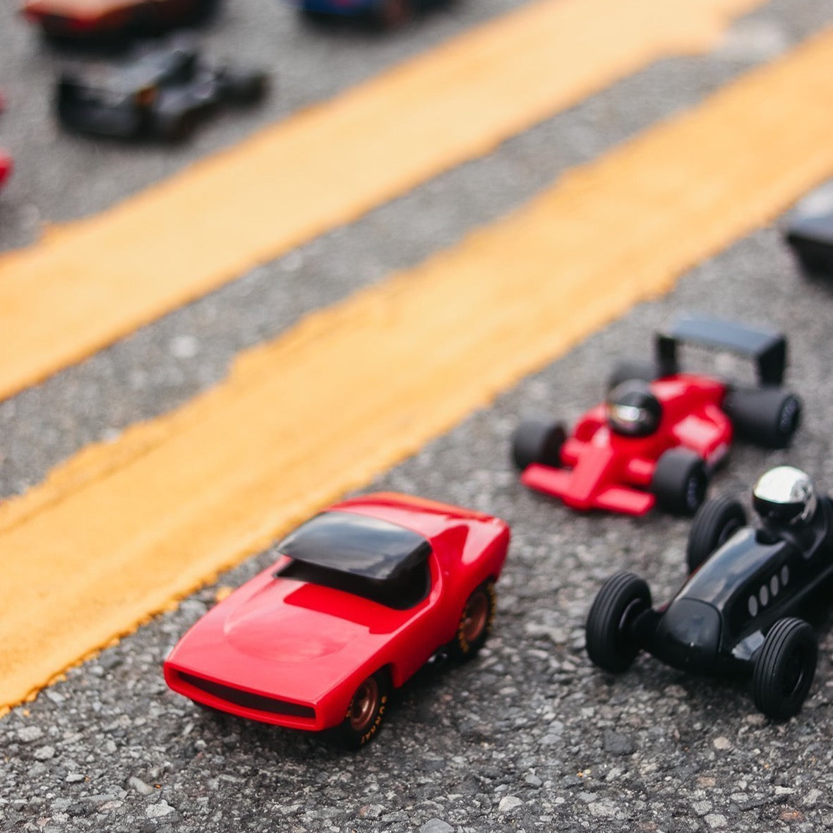 Playforever Leadbelly Vincent, Red