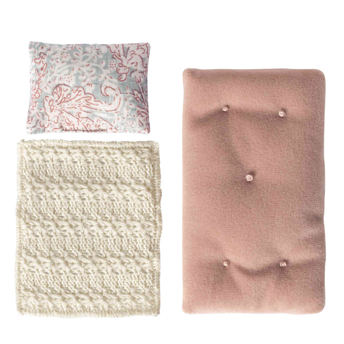 Maileg Little Sister Dancing Mouse in Daybed