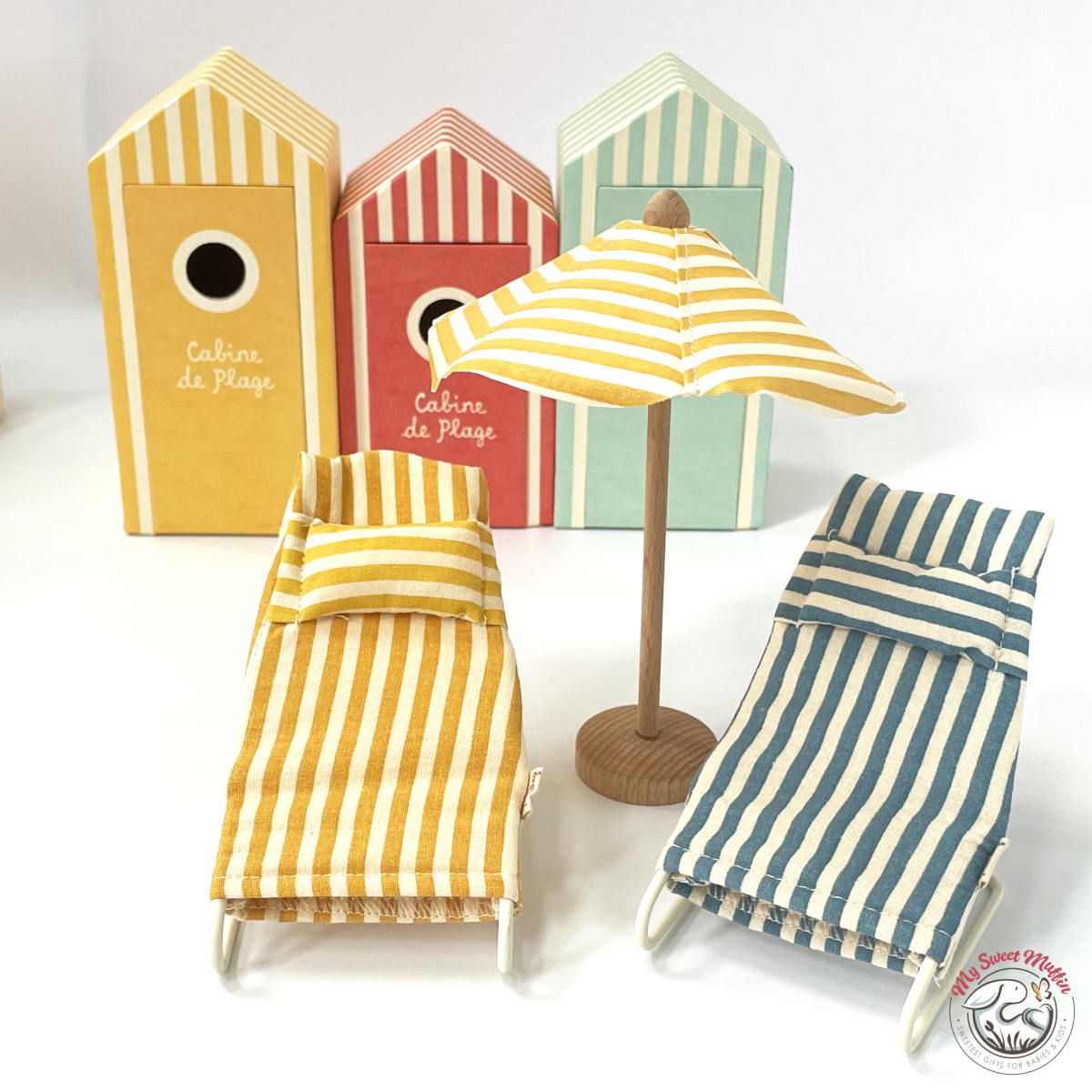 Maileg Beach Umbrella, Mouse Size (ships in March)