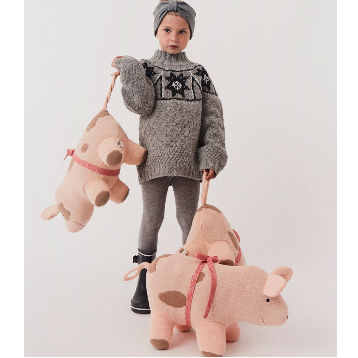 Sofie the Christmas Pig