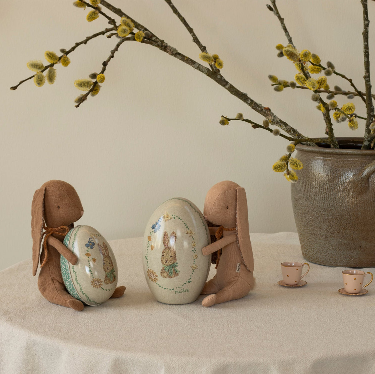 Maileg Sitting Bunny with Magnetic Hands