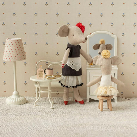 Maileg Beautician Mom Mouse (ships on 5/20)
