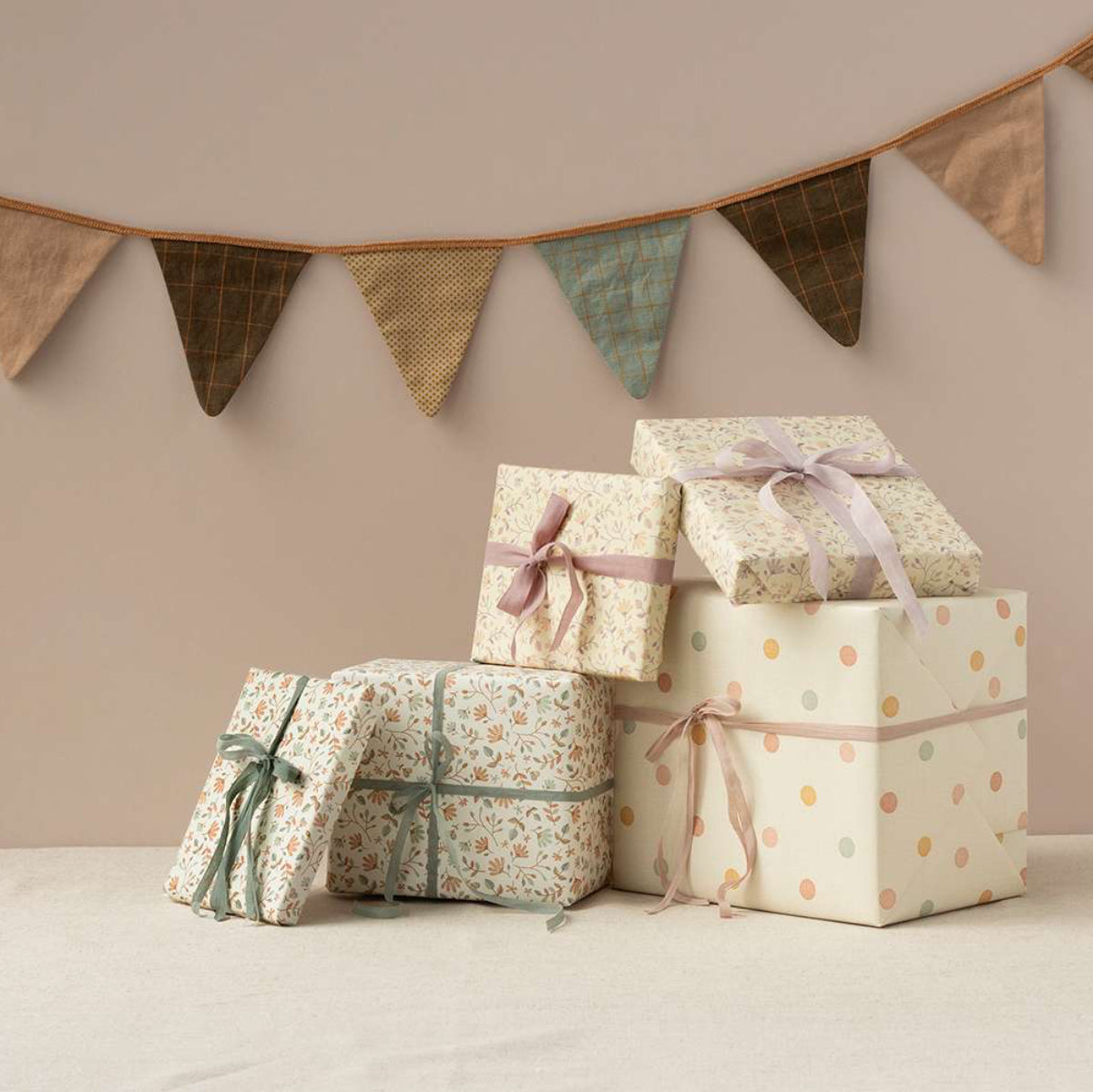 Maileg Merle Wrapping Paper, 11 yards