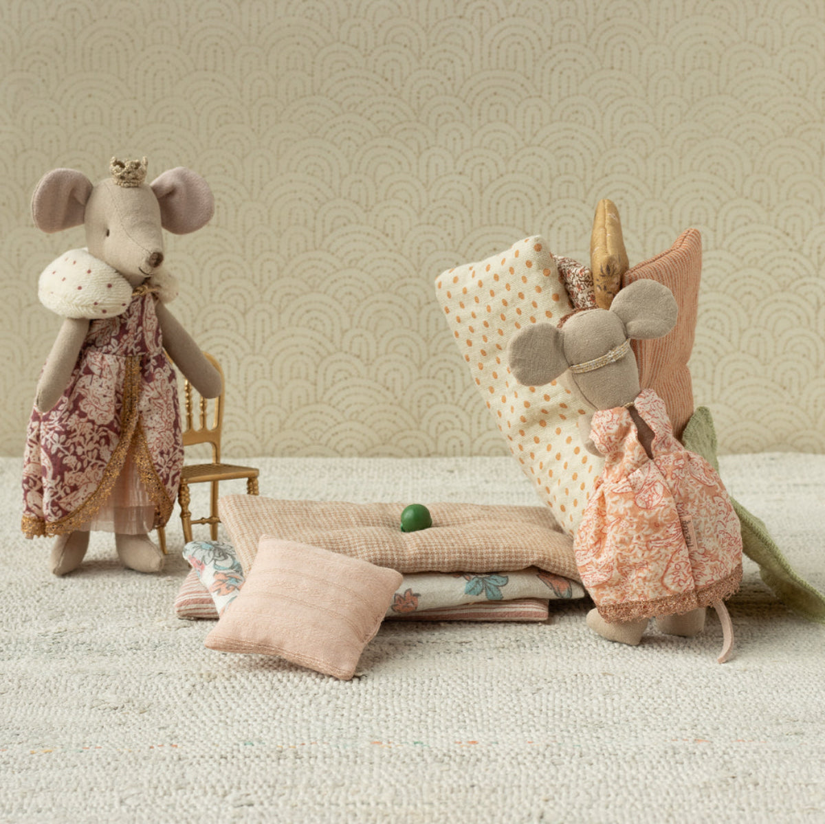 Maileg Princess Mouse and the Pea, New (ships in November)