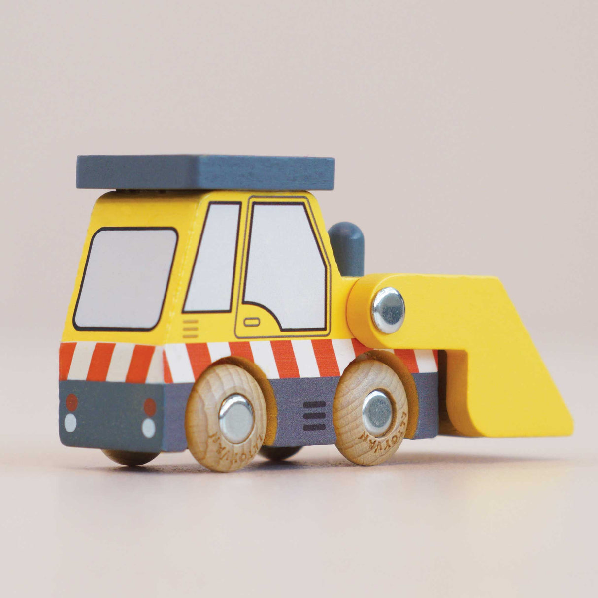 Wooden Matchbox Car, No. 38 GT220 Vince