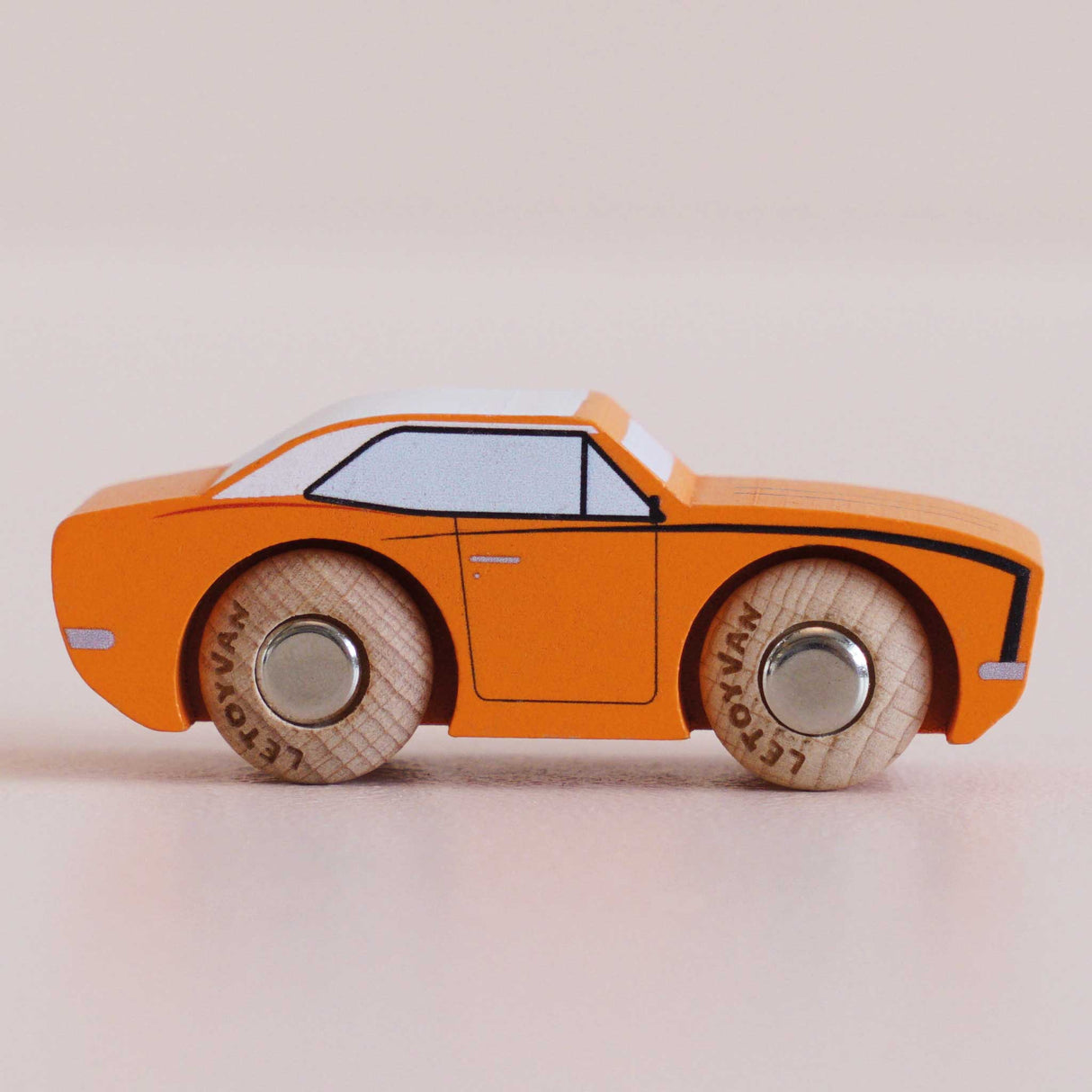 Wooden Matchbox Car, No. 22 GT125 Cami
