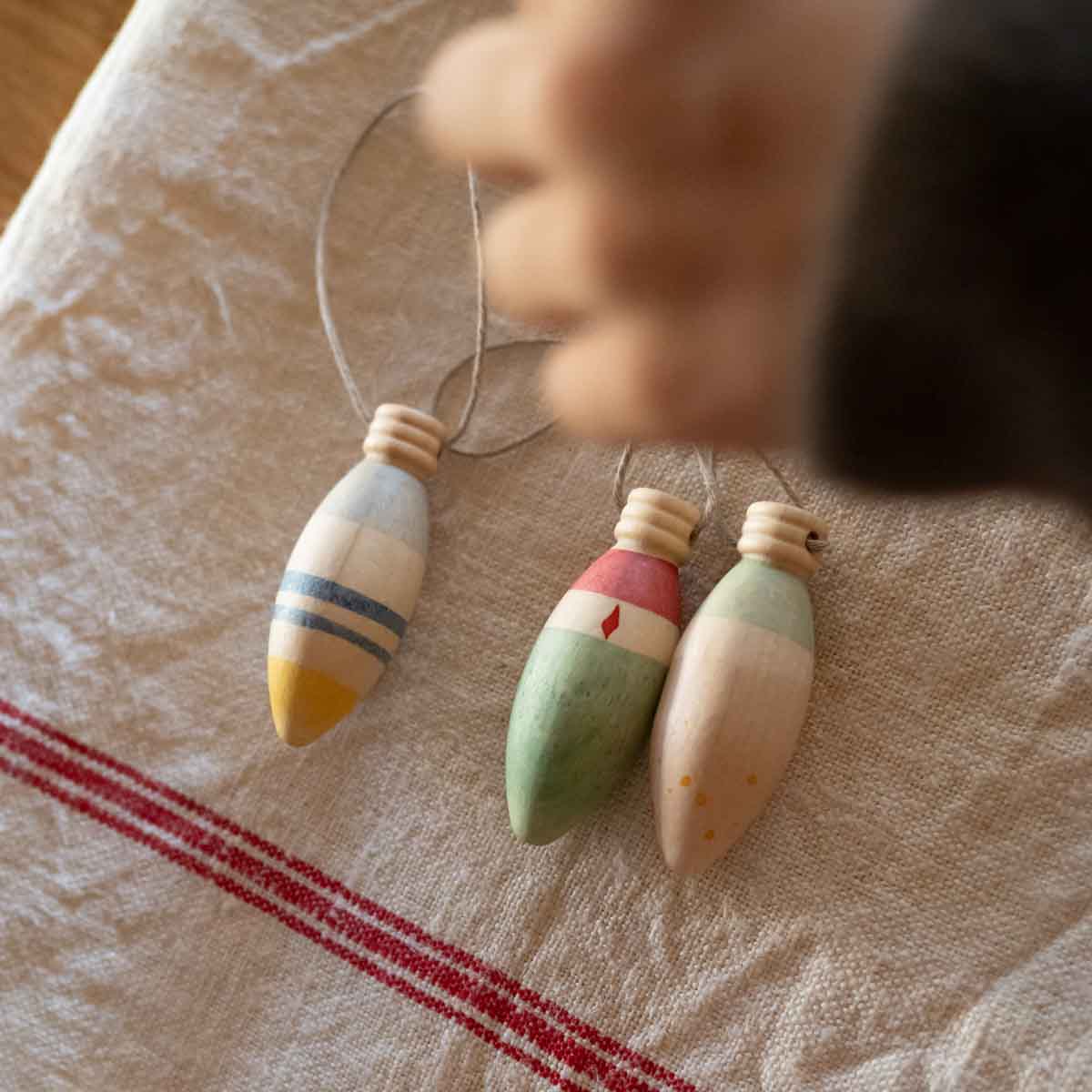 Grapat Wooden Ornament Set