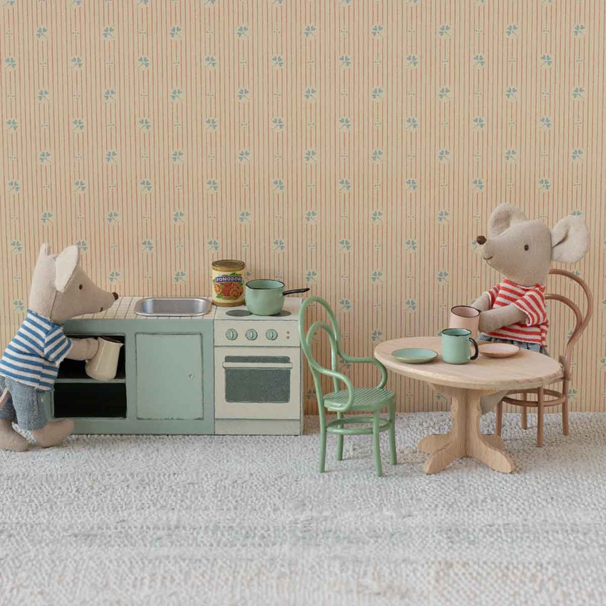 Maileg Mouse Size  Oval Dining Table
