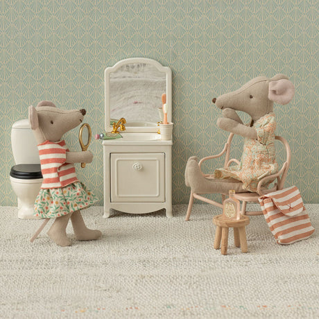 Maileg Toothbrush Set, Mouse size, Coral