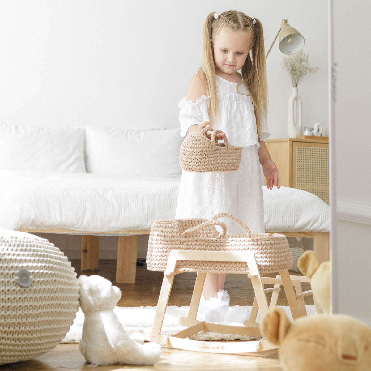 Mini Doll Moses Basket with Rocking Stand, Pearl