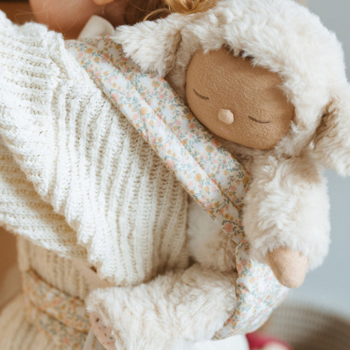 Olli Ella Dinkum Doll Quilted Carrier, Garden Floral