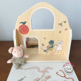 Little House of Doctor Bart the Pig