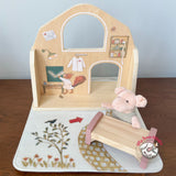 Little House of Doctor Bart the Pig