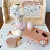 Little Ice Cream Shop of Agatha the Mouse