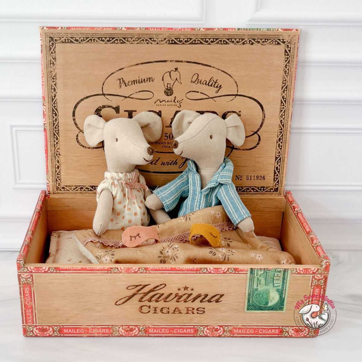 Maileg Mom and Dad Mice in Cigar Box